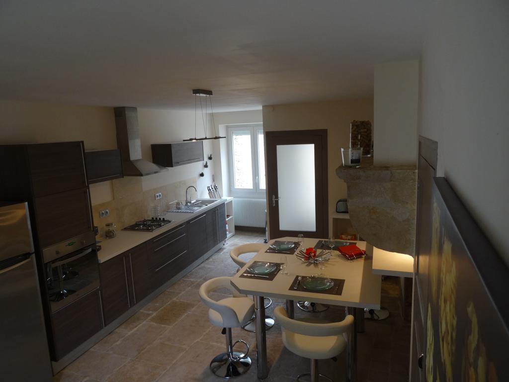 Ces Jours A Pommard Villa Room photo
